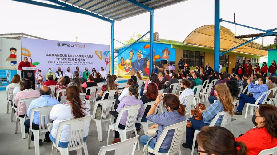 Dan arranque al programa municipal Escuela Digna en Reynosa