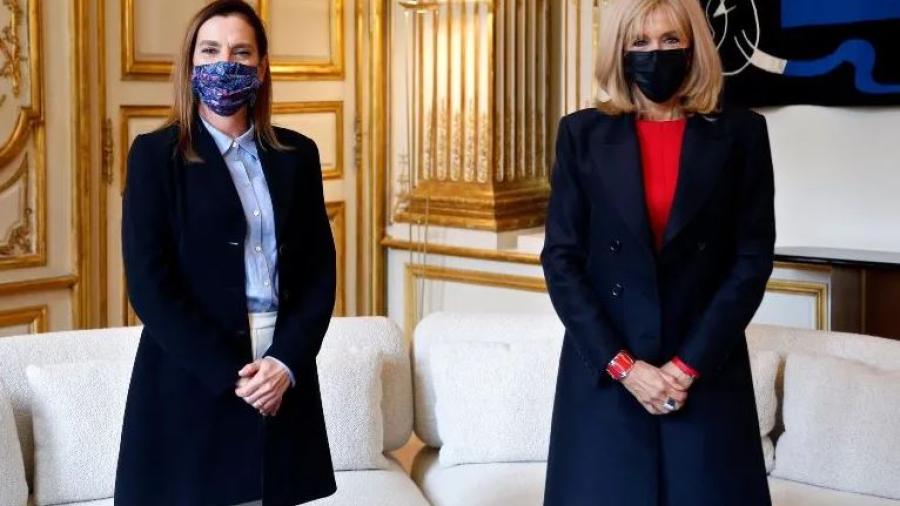 Beatriz Gutiérrez Müller acude a París a encuentro con Brigitte Macron