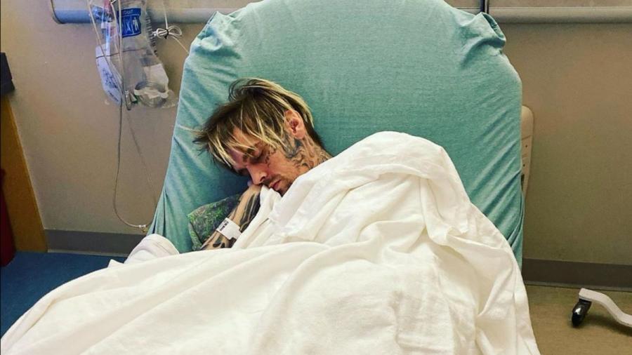 Aaron Carter es hospitalizado de emergencia