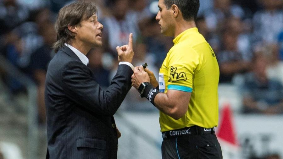 Matías Almeyda es suspendido dos partidos