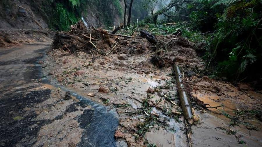 Tras lluvias, hay 259 carreteras y puentes que permanecen afectados