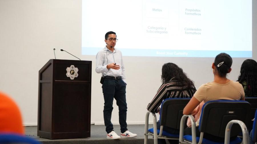 Fortalece CRETAM enseñanza de matemáticas con tecnología