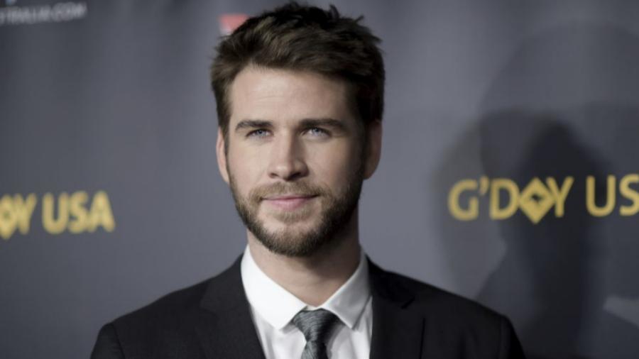 Liam Hemsworth estrena novia