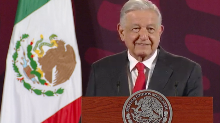 AMLO celebra que INE no prohibió la conferencia matutina