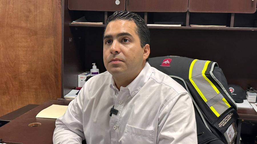 Reconocen labor heroica de los bomberos en su día