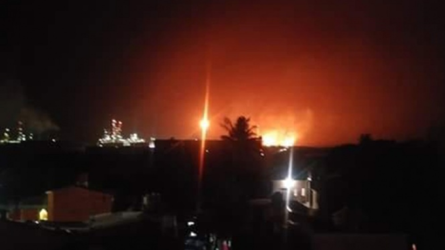 Sofocan incendio dentro de refinería en Salina Cruz