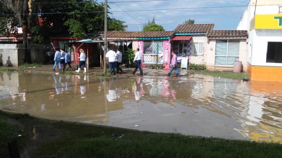 Afectados por inundación exigen solución al problema
