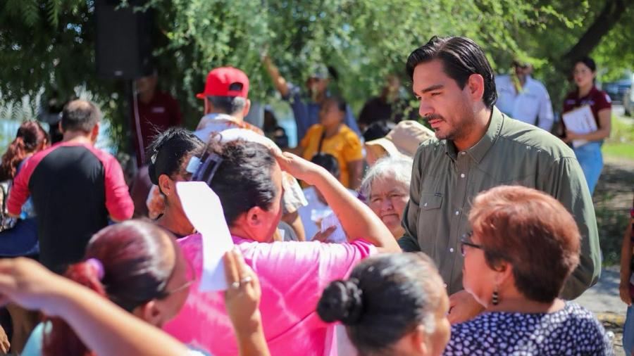 Adoptan en Paseo de Las Flores apoyo del Gobierno de Reynosa