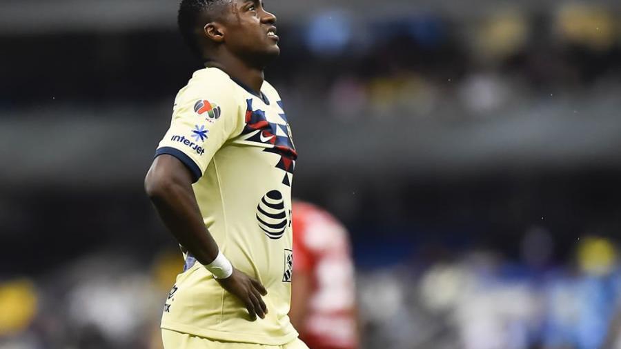 Confirman detención de Renato Ibarra tras golpear a su esposa