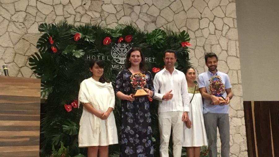  Reconocen a Eugenio Derbez y Daniela Vega en la Riviera Maya