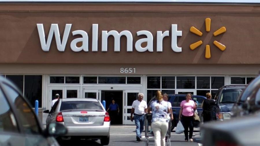 Recibe Walmart multa por casos de sobornos en diversos países