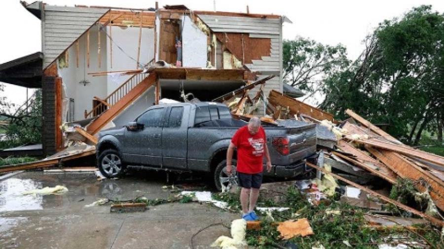 Continúan tormentas y tornados en EU
