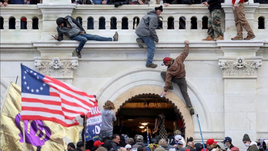 Comité recomienda acusar criminalmente a Trump por ataque al Capitolio