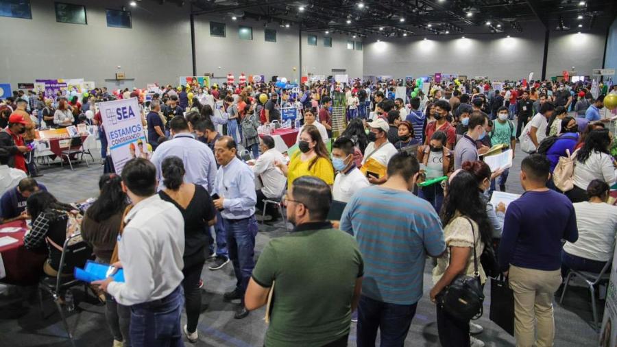 Más 2 mil vacantes en Feria del Empleo