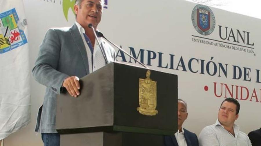 Gobernador de Nuevo León propone meter a jóvenes a prepas militares 