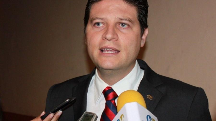Alcalde de Morelia reducirá su salario en 10% ante alza de gasolinas