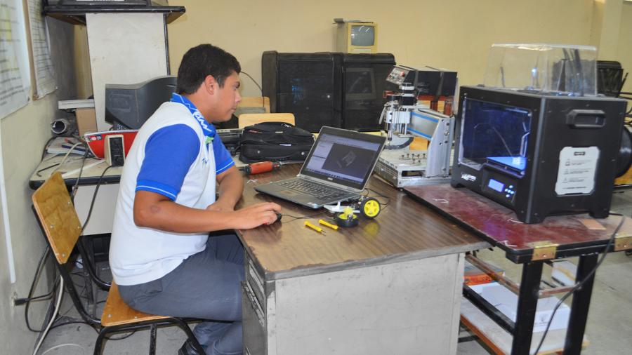 Vincula ITACE a estudiantes con sector empresarial