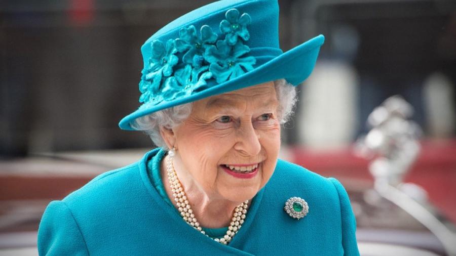 Reina Isabel II celebra cumpleaños 92 junto a su familia