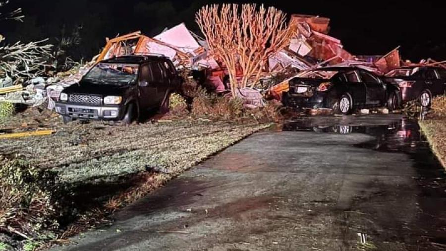 Tornado en Carolina del Norte deja al menos 7 muertos
