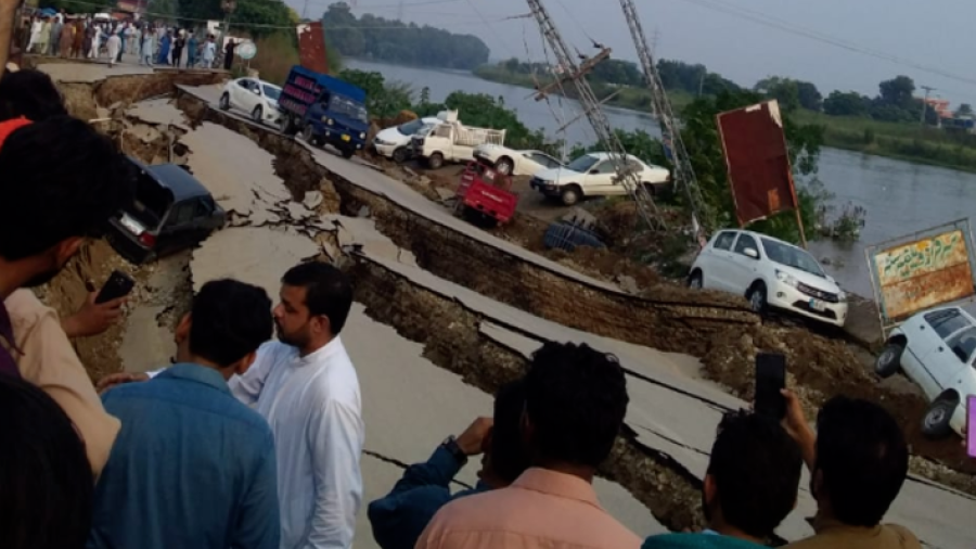 Al menos 19 muertos y cientos de heridos por temblor en Pakistán