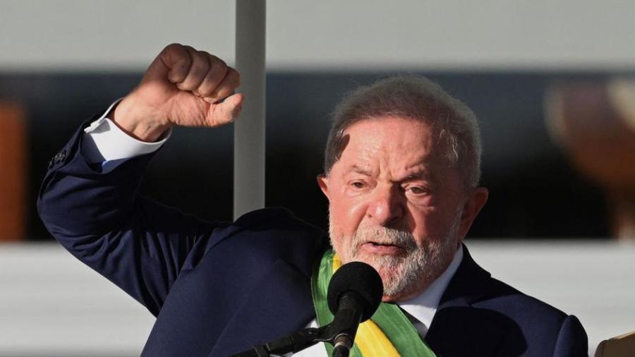 Promete Lula da Silva una nueva época para Brasil