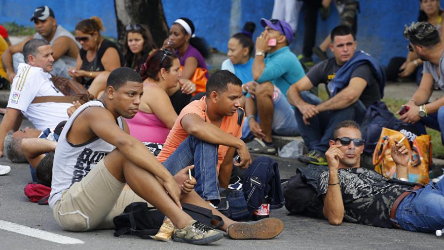 Aperturan negocio cubanos "atrapados" en Nuevo Laredo