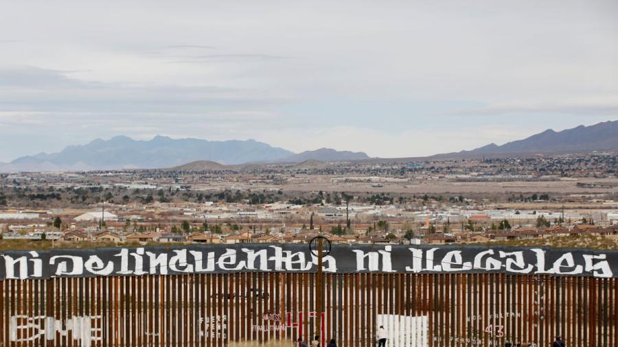 Trump asigna más de 2 mmdd para iniciar el muro con México