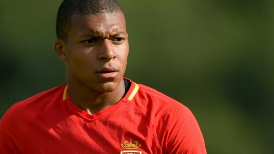 Expulsan a Mbappé de un entrenamiento tras una pelea