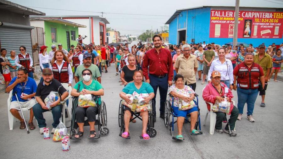 Ofreció Alcalde de Reynosa programas del Municipio y DIF a colonos