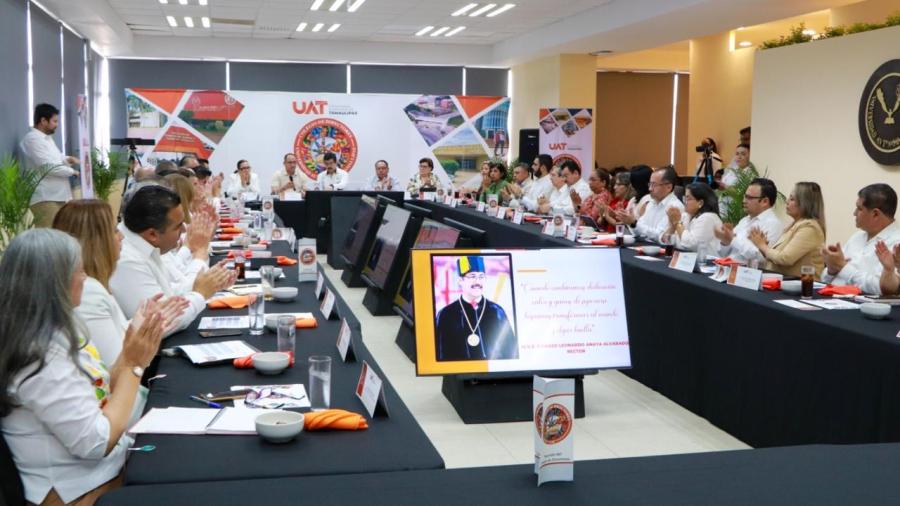 Rector de la UAT preside en la UAM Mante la reunión del Colegio de Directores