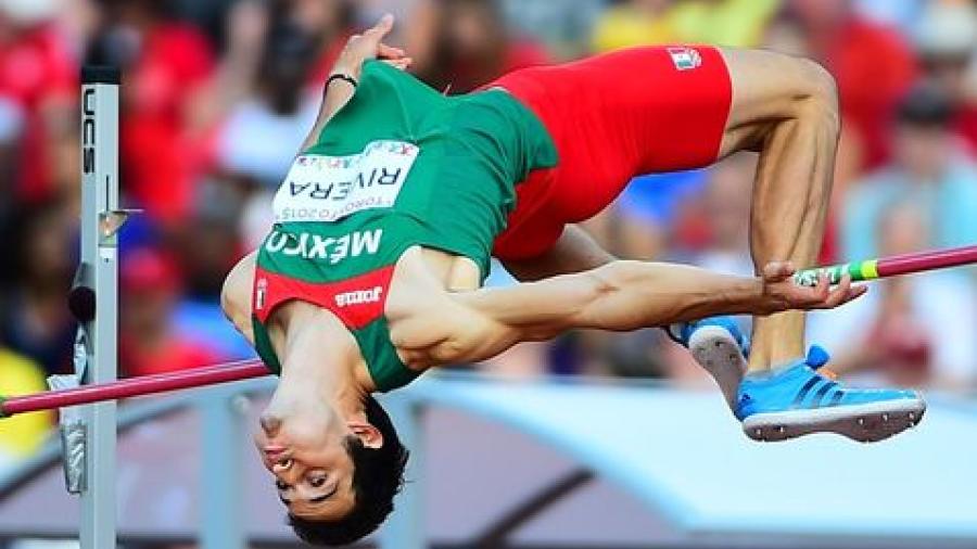 Edgar Rivera, primer mexicano en calificar a la final de salto en mundial