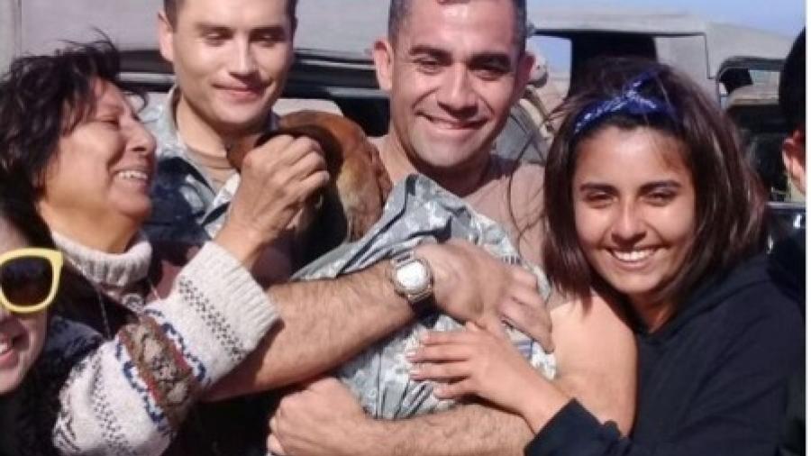 Un perro sobrevive seis días en el desierto