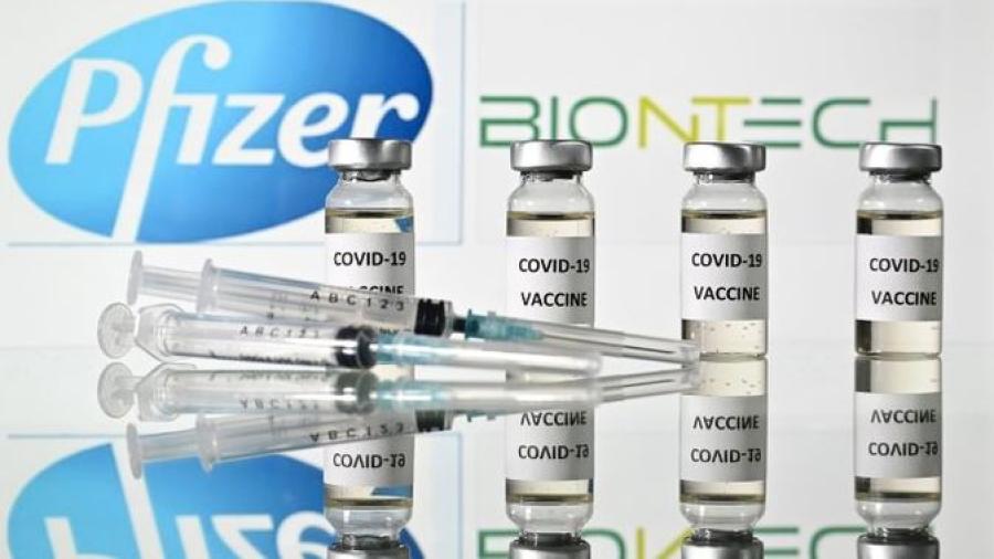 Reino Unido es el primer país en el mundo en aprobar la vacuna Pfizer/BioNTech contra COVID-19