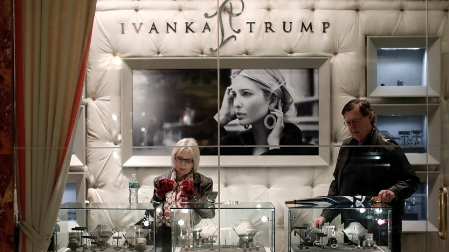 Ivanka Trump anuncia el cierre de su marca de ropa 