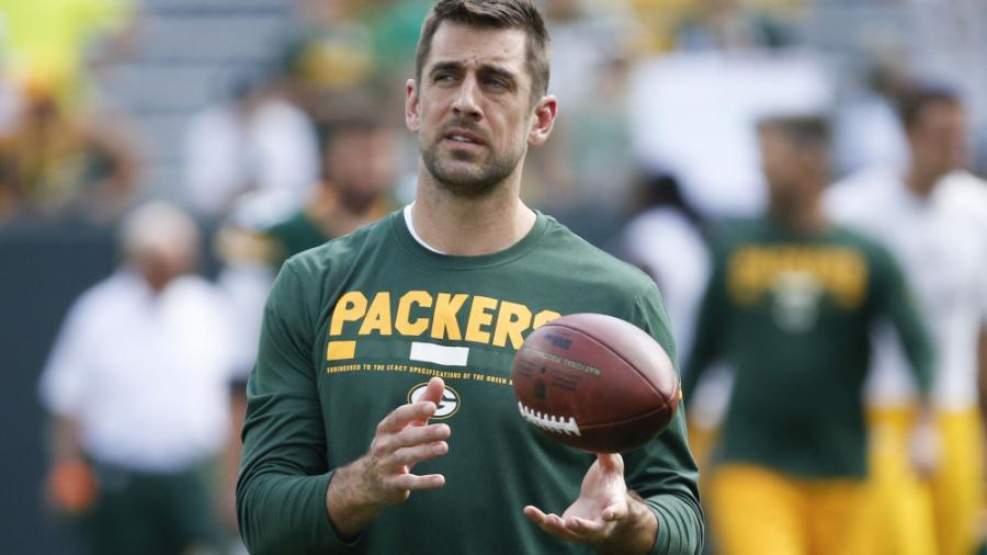 Aaron Rodgers invita a la afición a unirse a protestas