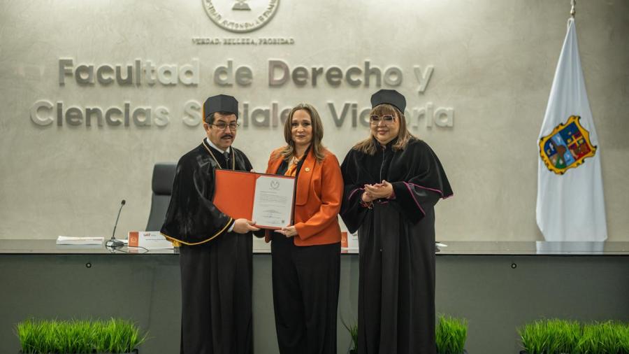 Recibe Isolda Rendón nombramiento de presidenta honoraria de Familia UAT