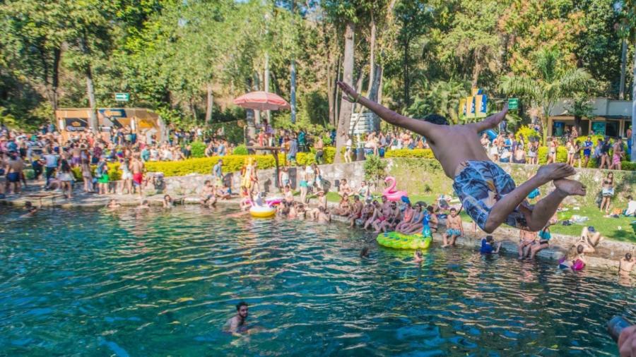 Fallece individuo en festival Bahidorá, continúan la fiesta