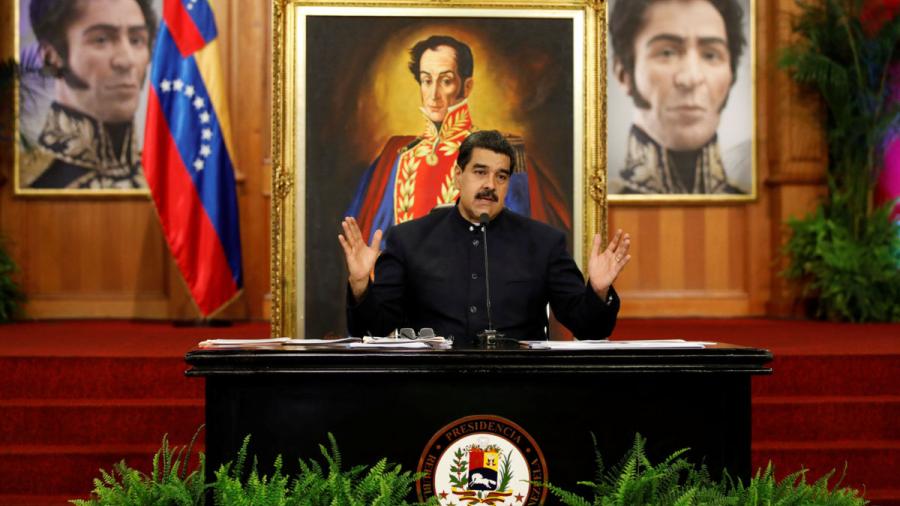 España convoca a embajador venezolano por críticas de Maduro sobre Cataluña