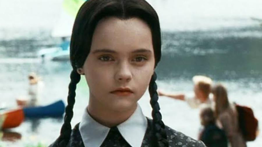 ¡Es oficial! Netflix y Tim Burton trabajan en una serie sobre Merlina Addams