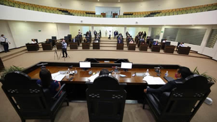 Aperciben a Diputados del PAN por actos violentos 