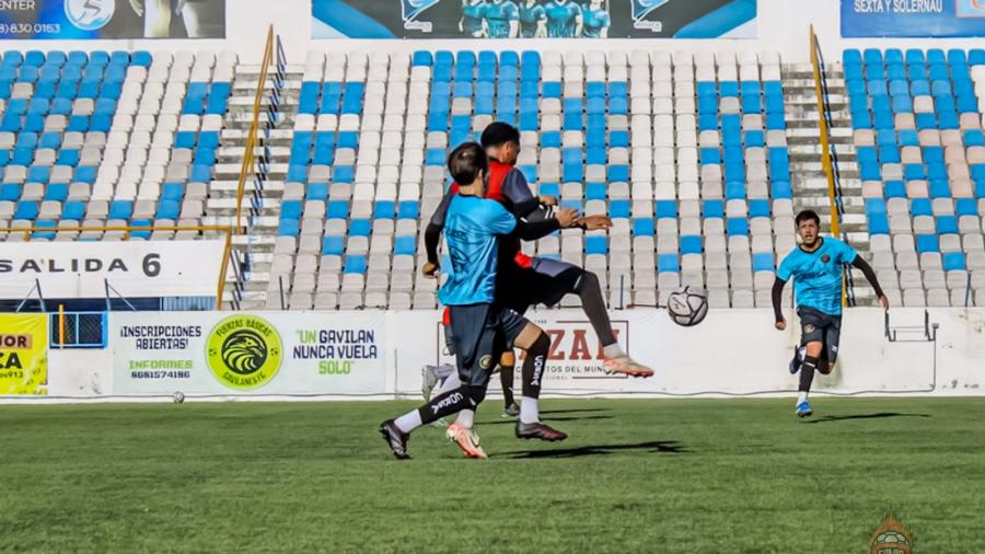 Club Calor y Gavilanes FC igualan en duelo de preparación