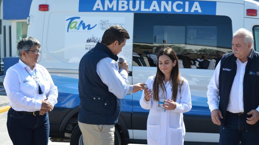 Entrega Gobernador 3 nuevas ambulancias 