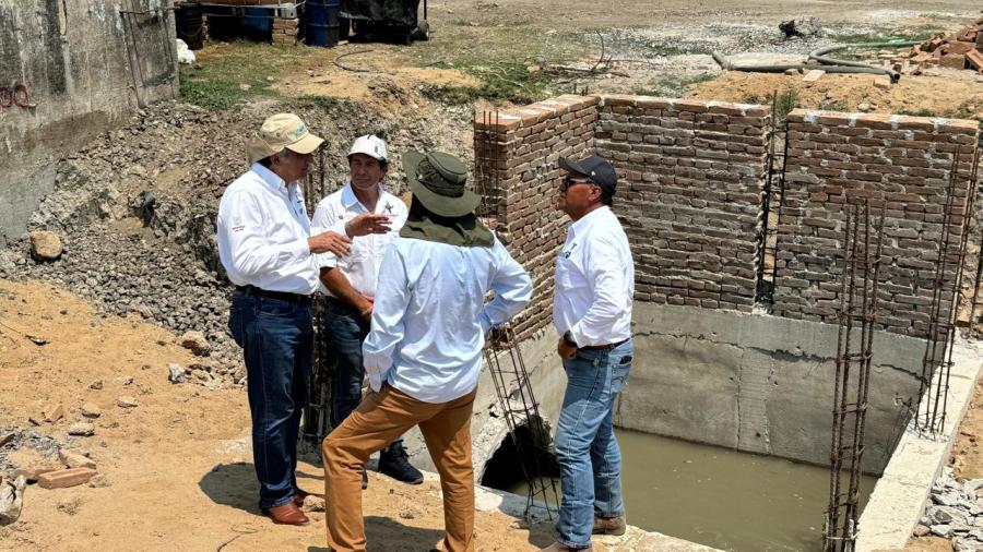 Supervisa Américo trabajos de dragado en el sistema lagunario en el sur de Tamaulipas