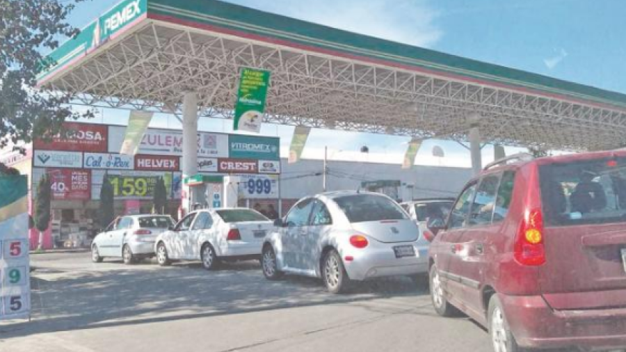 Proyectan disminuci&oacute;n de gasolina y aumento de tv por cable