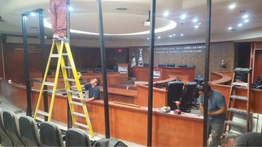 Congreso de BC construye muro