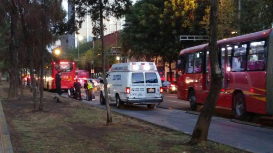 Muere atropellado estudiante por no usar puente peatonal