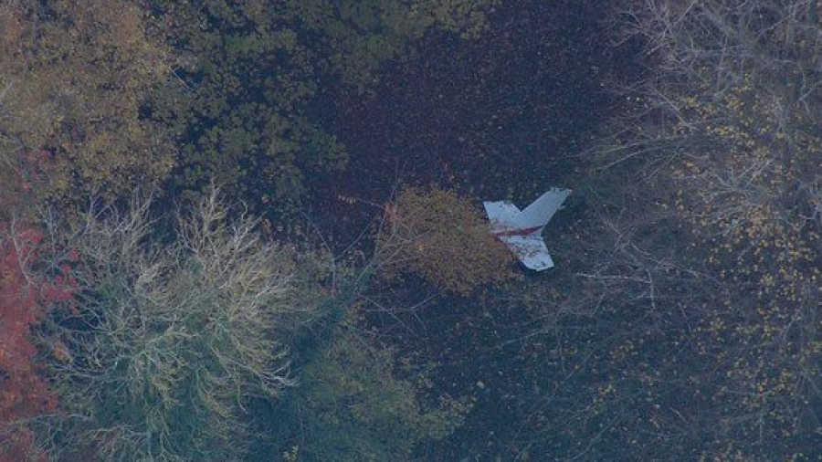Al menos 4 muertos por choque de avioneta y helicóptero en Inglaterra