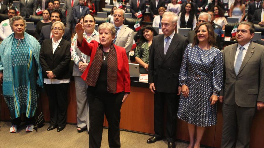 Alicia Bárcena es ratificada y toma protesta como titular de la SRE