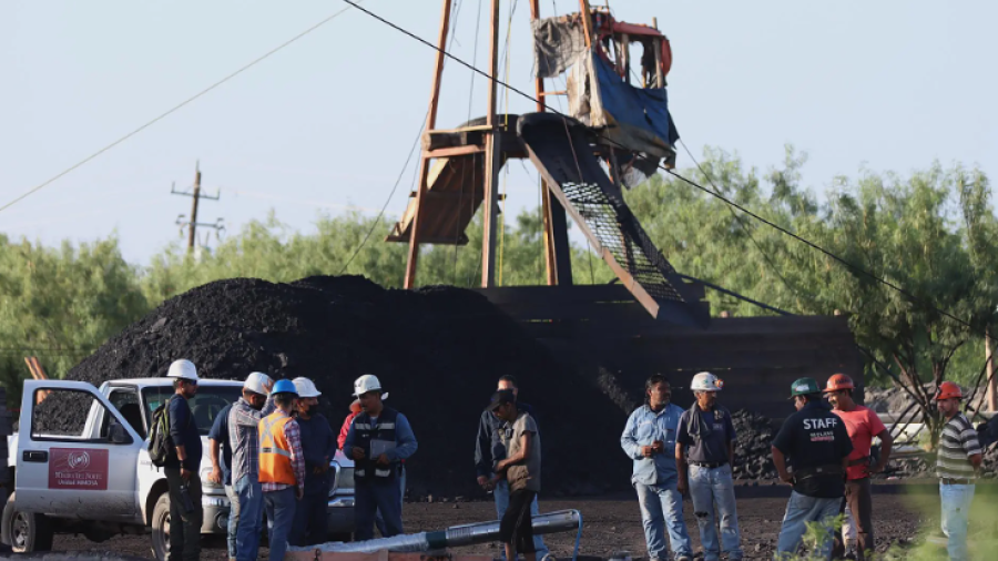 Nivel de agua en mina derrumbada en Sabinas, ha bajado a 30 metros: CNPC