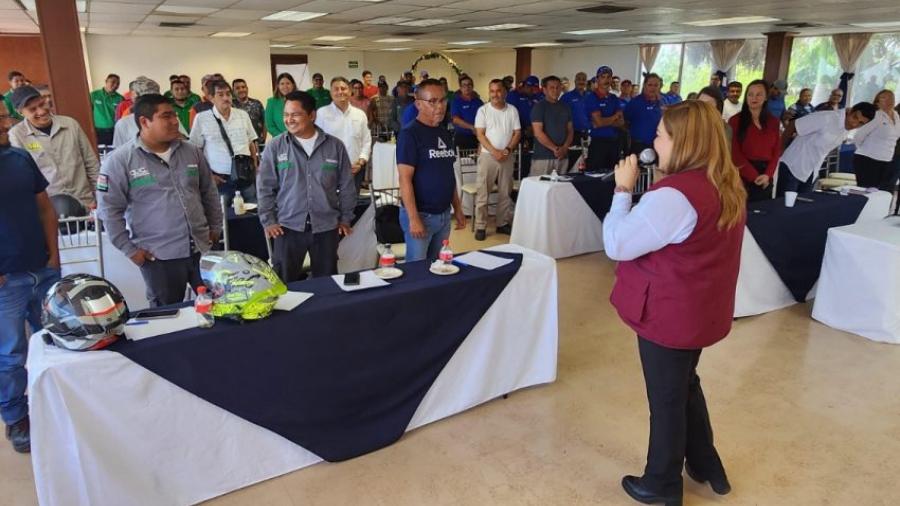 Impulsa STPS capacitación en seguridad e higiene en el sector gasolinero